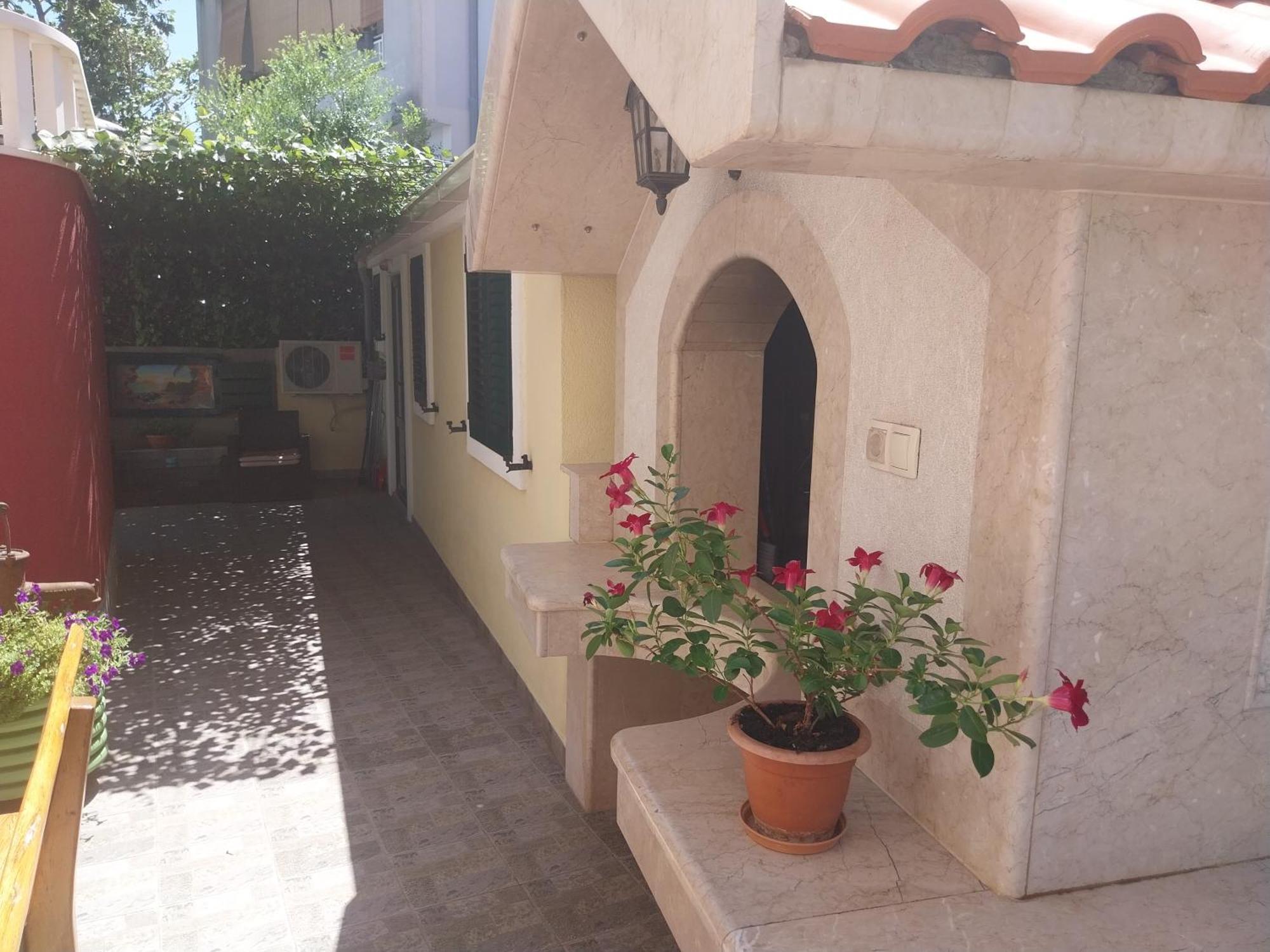 Villa Guliver Slatine Exterior photo
